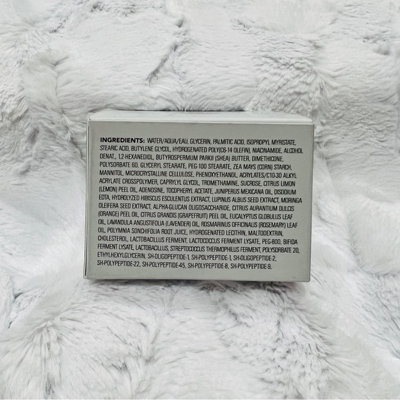 Saturday Skin Prebiotic Power Whipped Cream Moisturizer - Picture 4 of 5